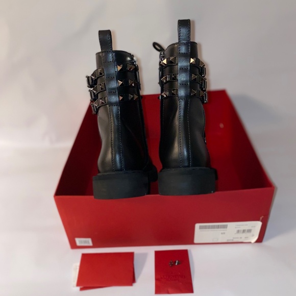 VALENTINO NWT Rockstud Buckle Accents Leather Combat Boots Size 39 - Picture 7 of 15